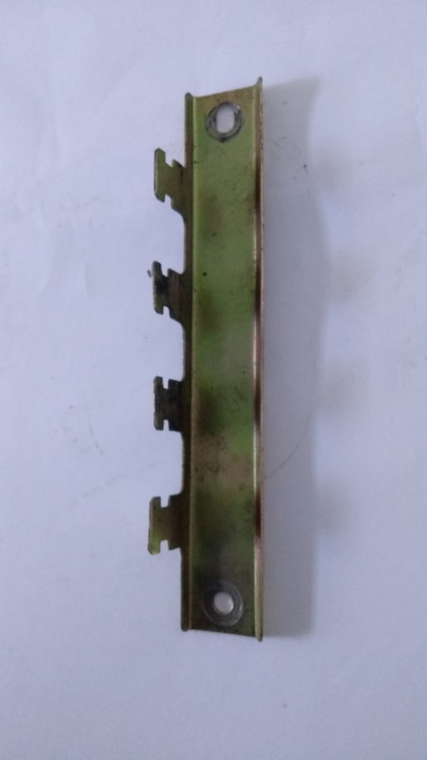 Régua Porta Relês Comet 250 / 650 cx13
