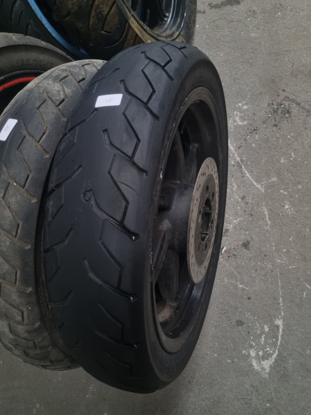 Roda Traseira com Disco e Pneu 130/70-17 Levorin - Cod 25