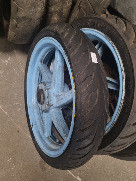 Roda Dianteira Com Pneu 110/70-17 Masked GP - Cod 23