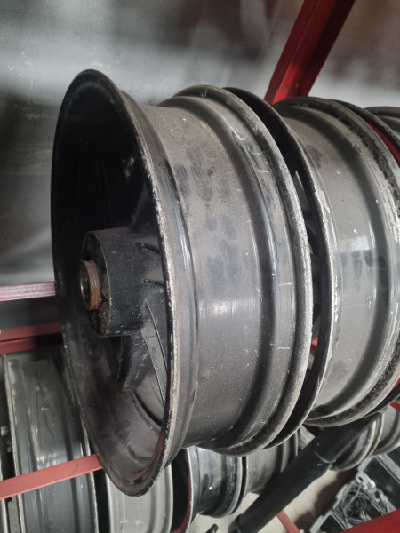 Roda Traseira Comet 650cc Preta